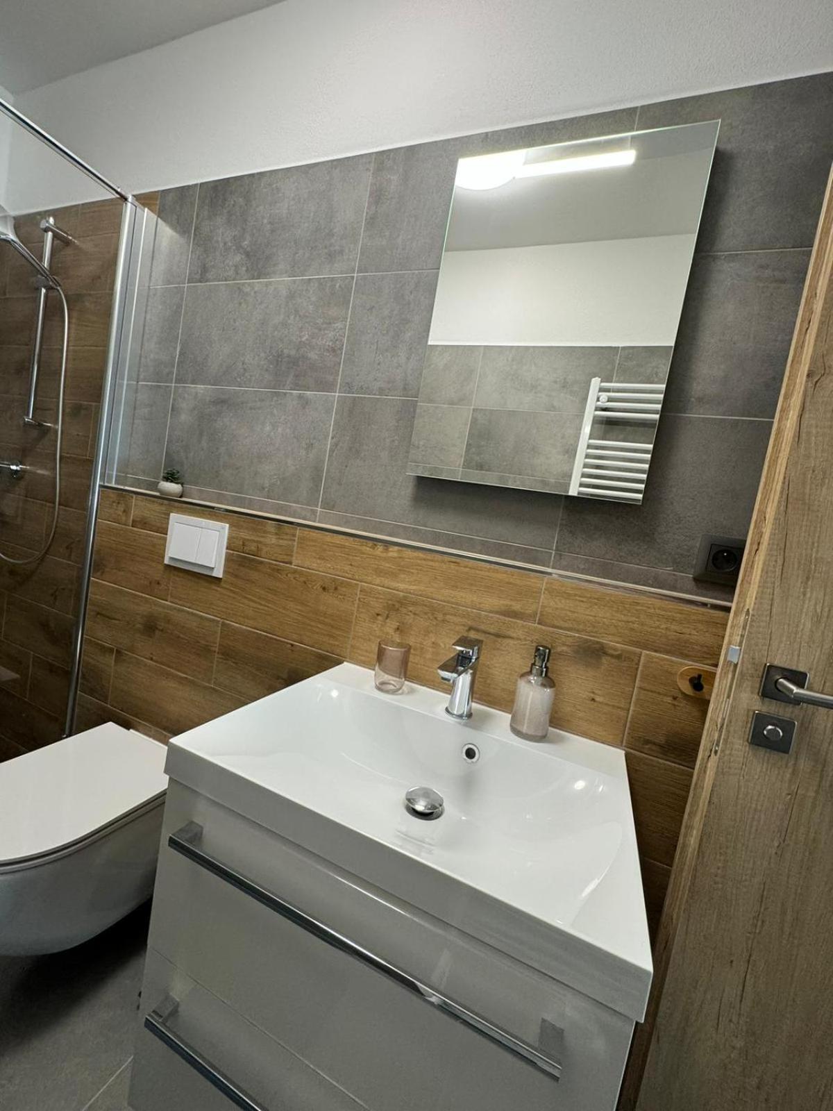 Hobiti Apartman - Sam Radslav Bagian luar foto